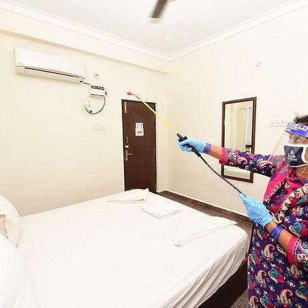 Sree Service Apartments تيروباتي المظهر الخارجي الصورة