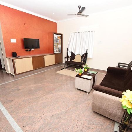 Sree Service Apartments تيروباتي المظهر الخارجي الصورة