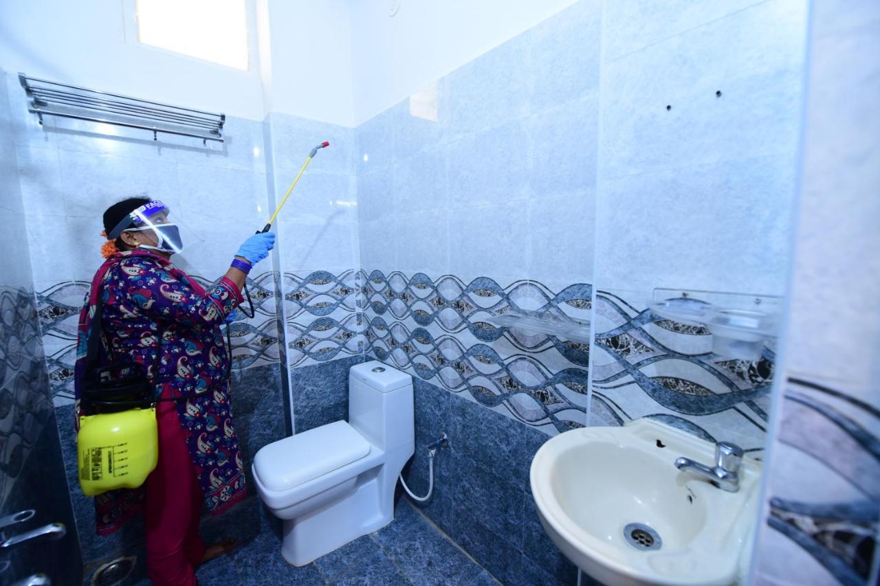 Sree Service Apartments تيروباتي المظهر الخارجي الصورة